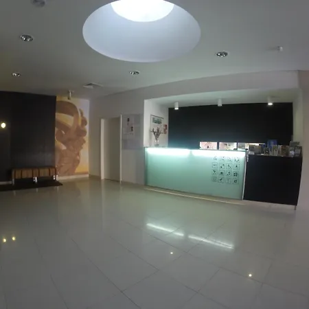 Hotel Recinto 3*